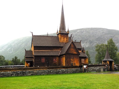 Lom Kirke